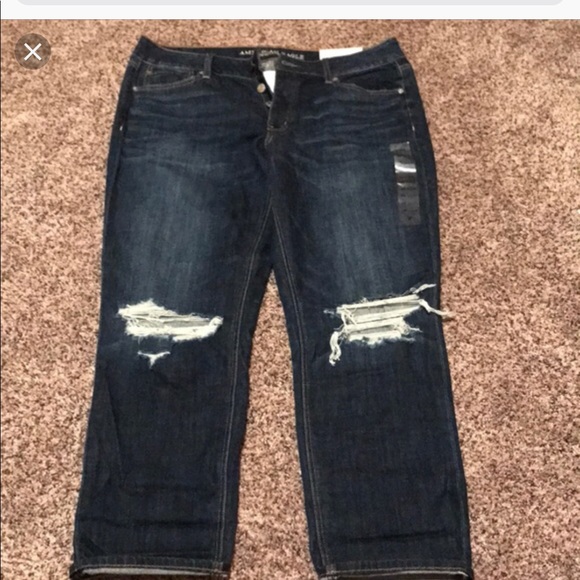 American Eagle Outfitters Denim - American Eagle distressed tomgirl  jeans BNWT